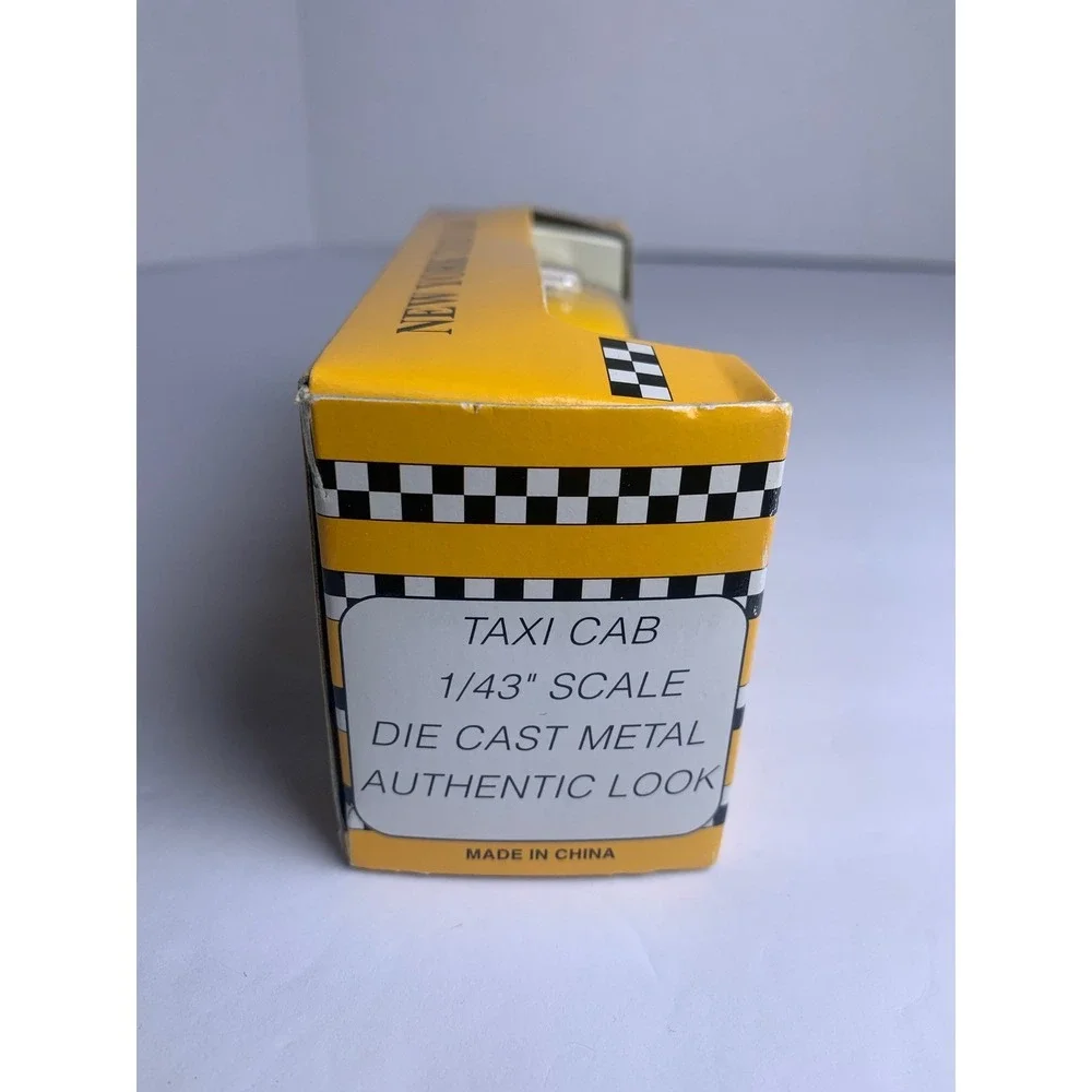 City Merchandise 1965 New York Taxi Cab Die‎ Cast Metal Yellow Retro